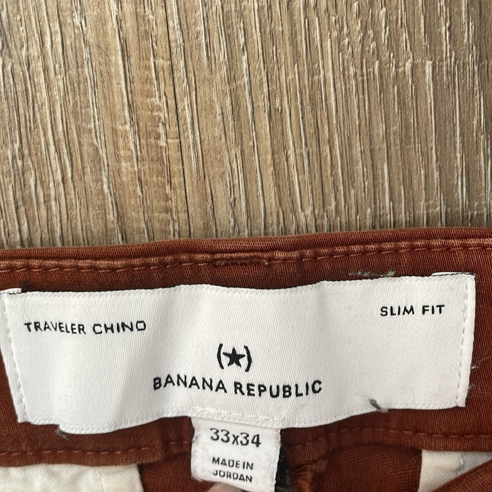 Banana Republic Men’s Traveler Chino Pant - Picture 4 of 6